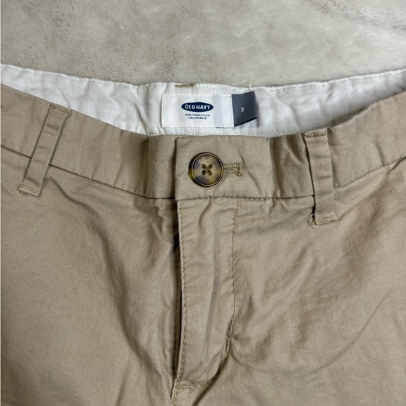 Khaki shorts - Picture 4 of 4